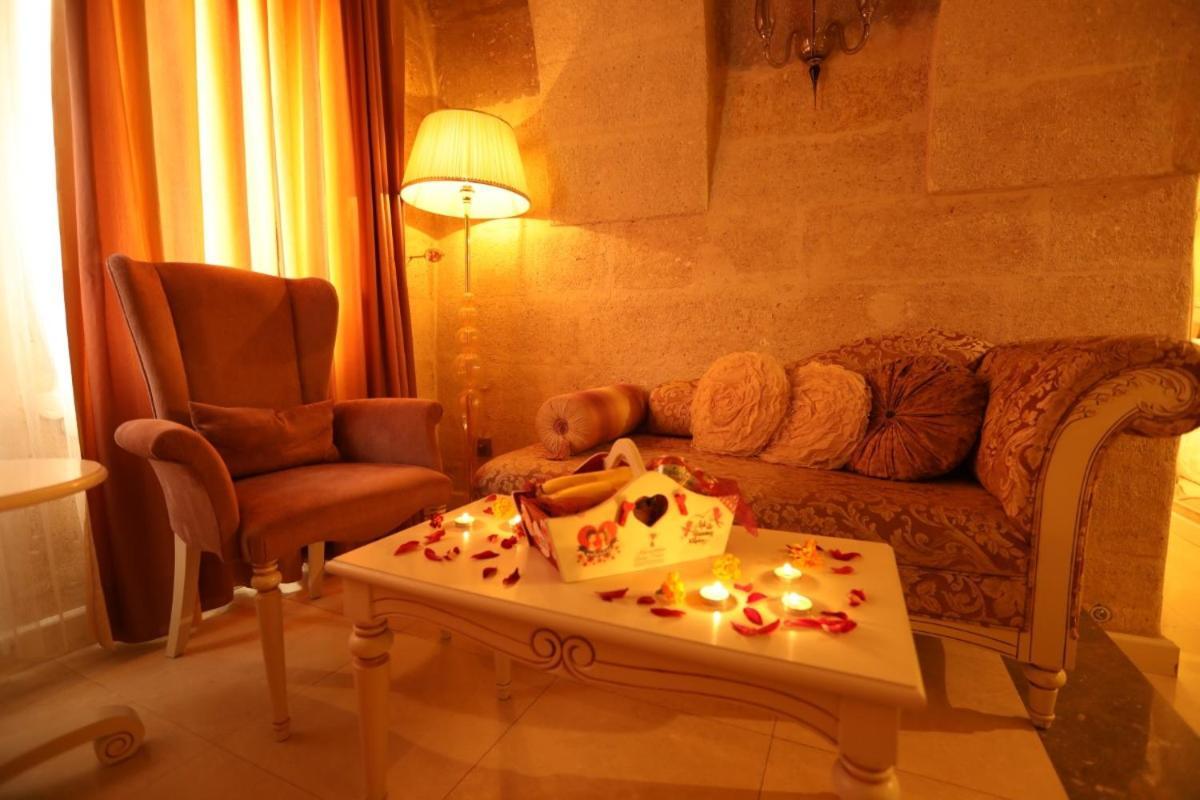 Anatelein Cave Hotel Uchisar Exterior photo