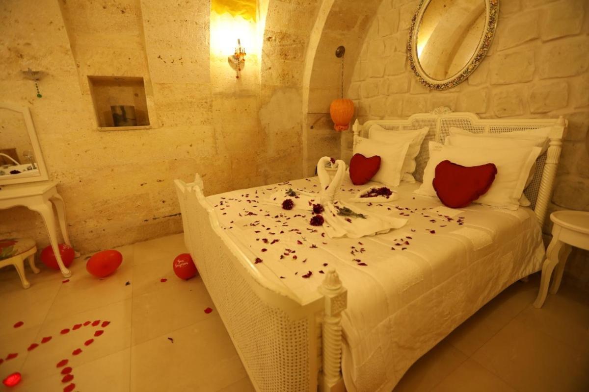 Anatelein Cave Hotel Uchisar Exterior photo