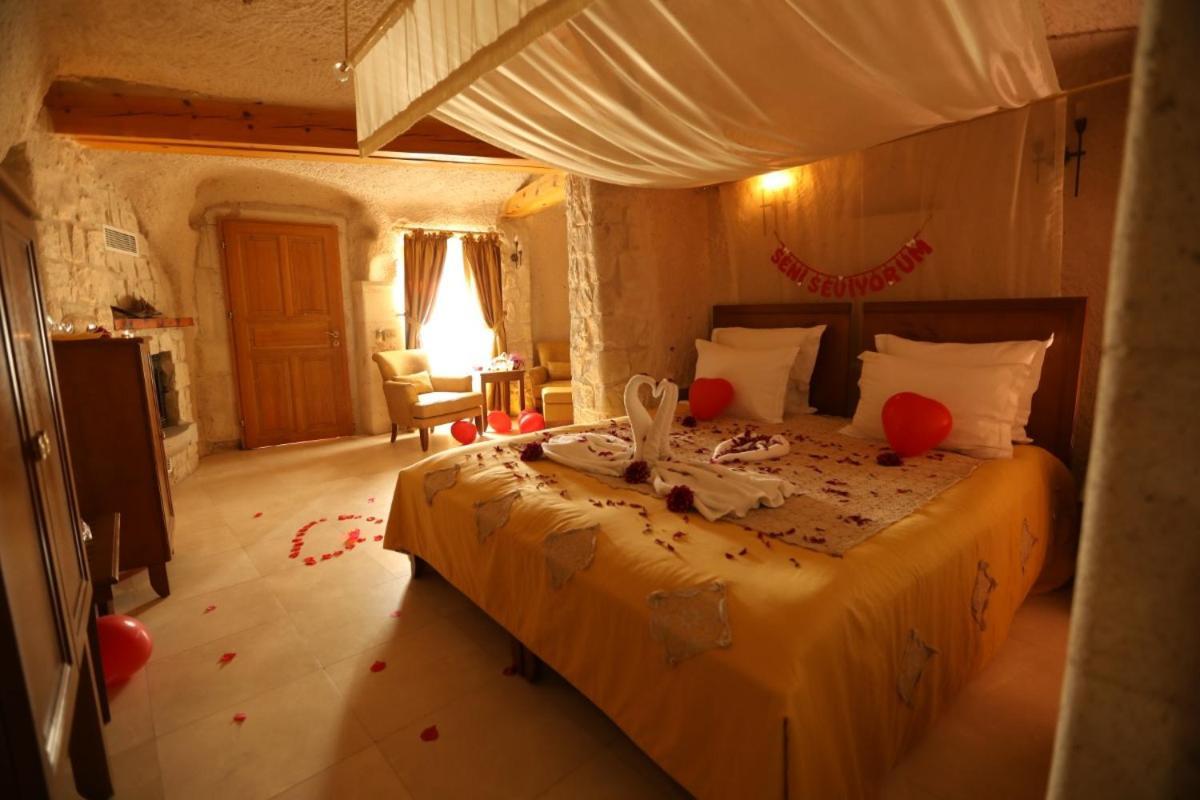 Anatelein Cave Hotel Uchisar Exterior photo