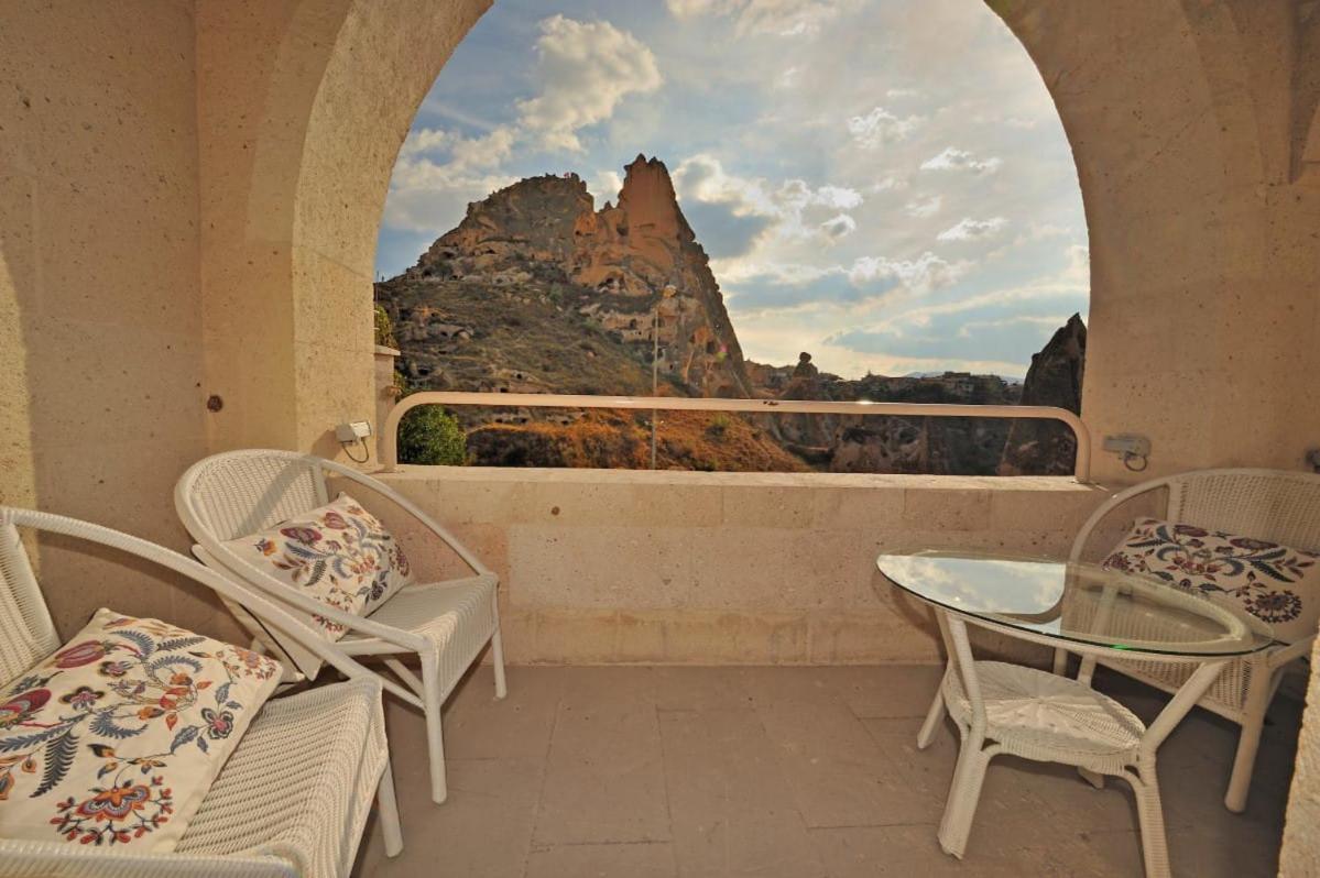 Anatelein Cave Hotel Uchisar Exterior photo