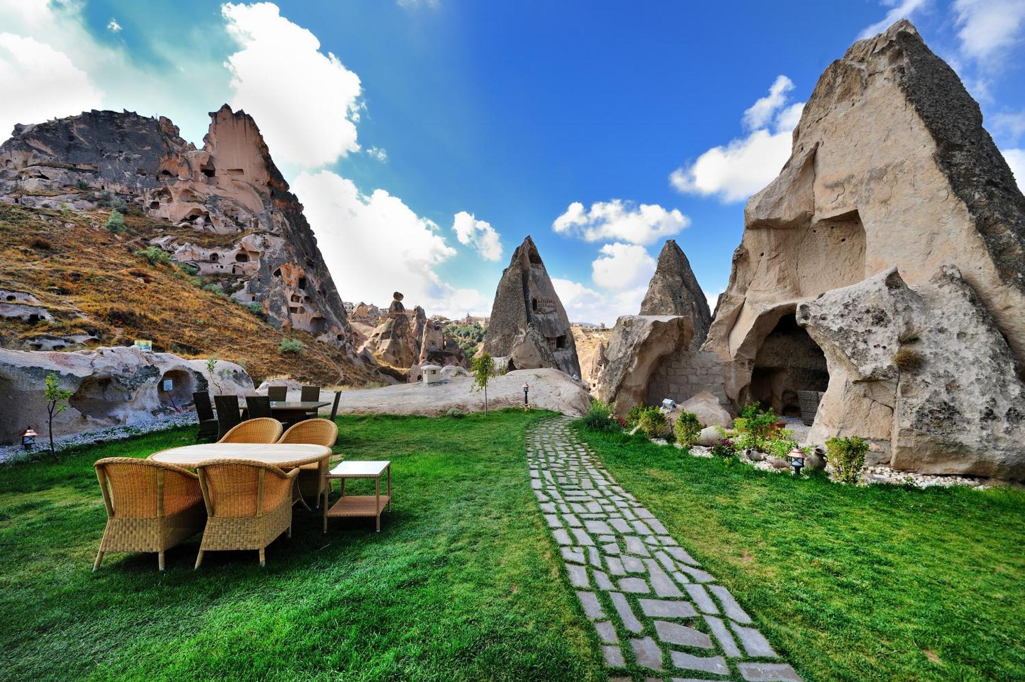 Anatelein Cave Hotel Uchisar Exterior photo